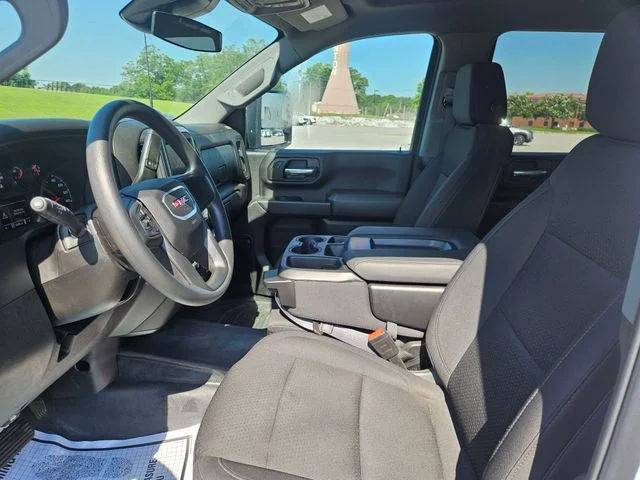 Used 2025 White GMC Pro image 9