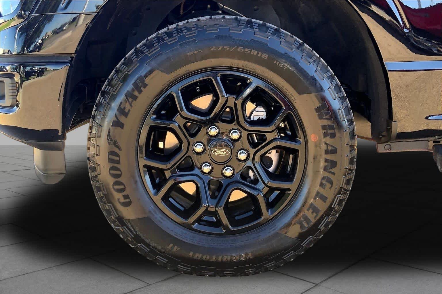 Certified Used 2026 Agate Black Metallic Ford XLT image 11