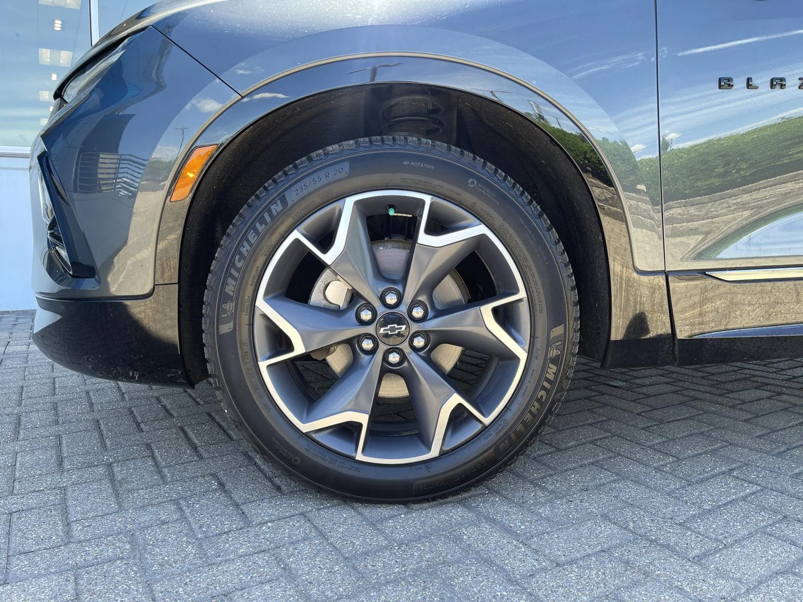 Used 2019 NIGHTFALL GRAY METALLIC Chevrolet RS image 10