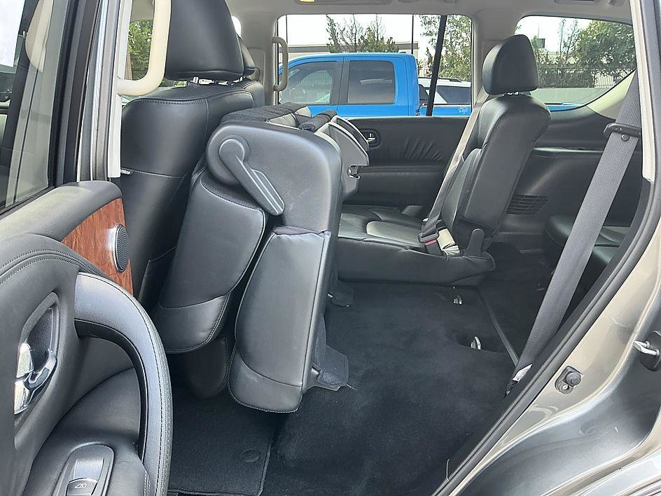 Certified Used 2023 Gun Metallic Nissan SL image 28