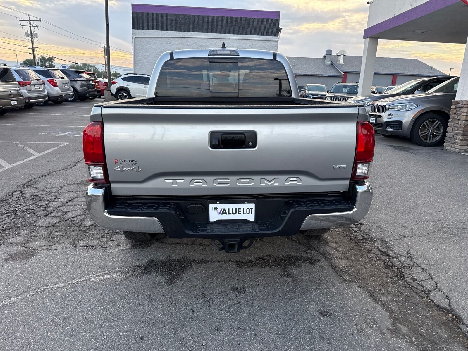 Used 2022 Silver Toyota SR5 image 5