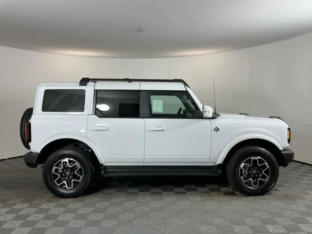 New 2025 Oxford White Ford Outer Banks image 4
