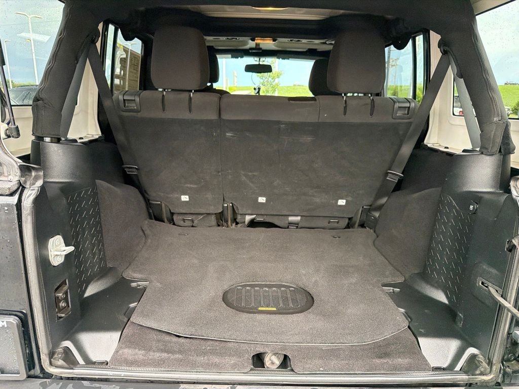 Used 2018 Black Jeep Unlimited Sport image 15