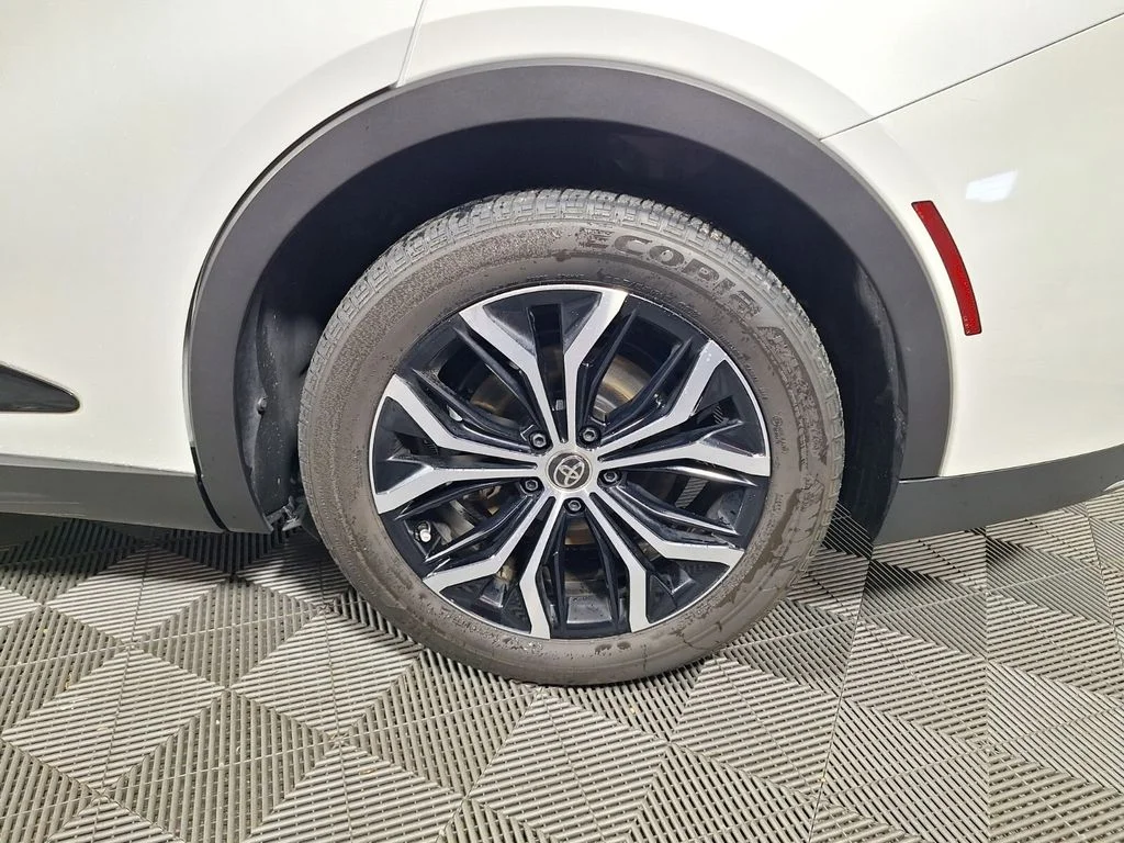 Used 2024 White Toyota Limited image 28