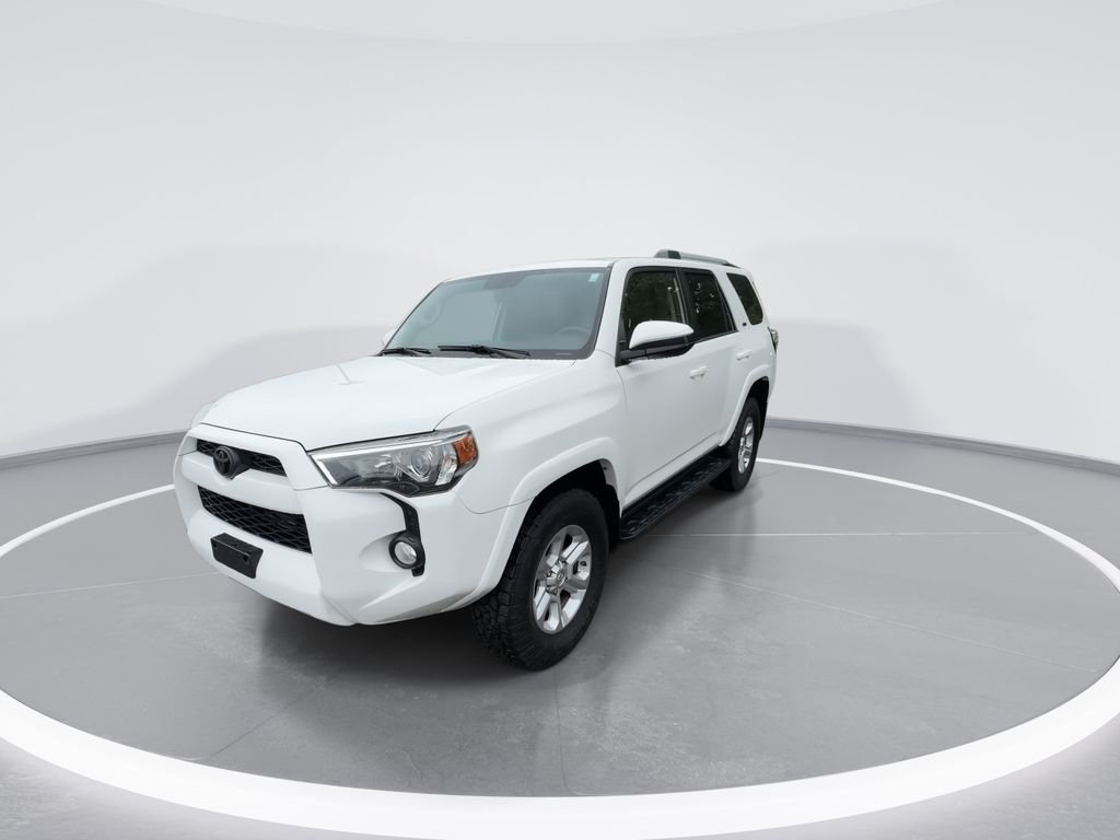 Used 2019 White Toyota SR5 image 4