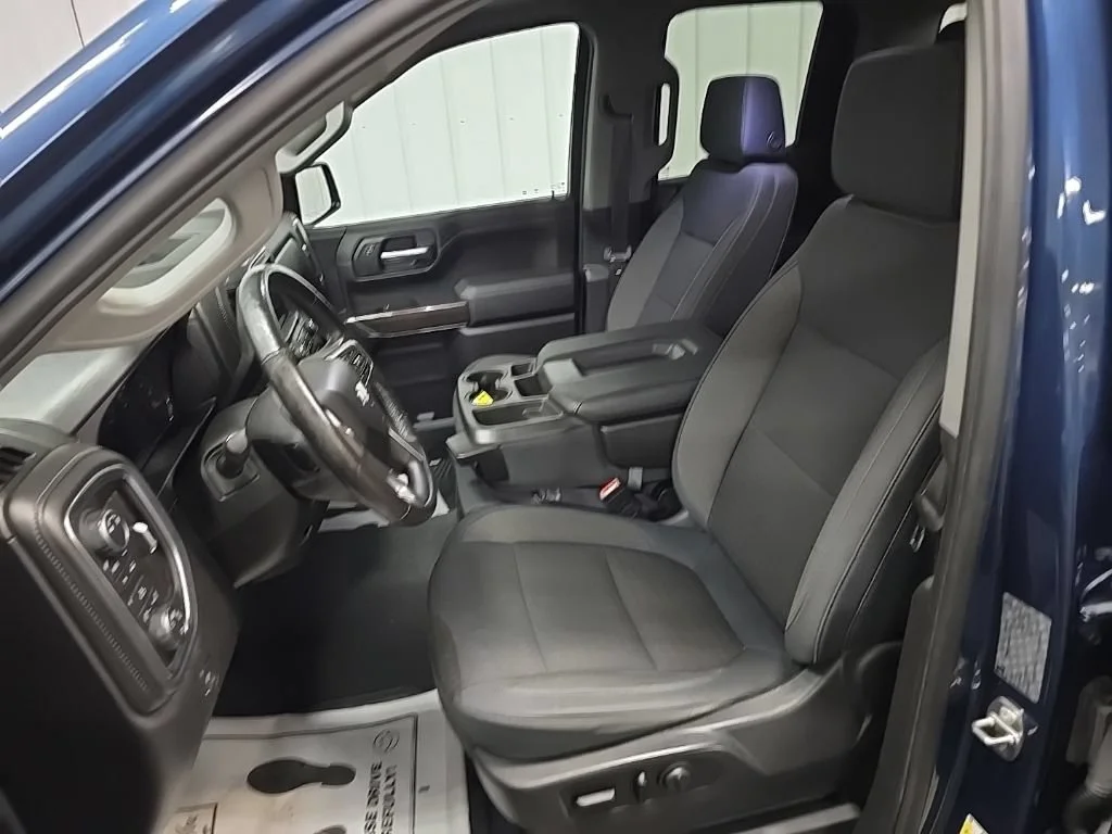 Used 2019 NORTHSKY BLUE METALLIC Chevrolet LT image 29