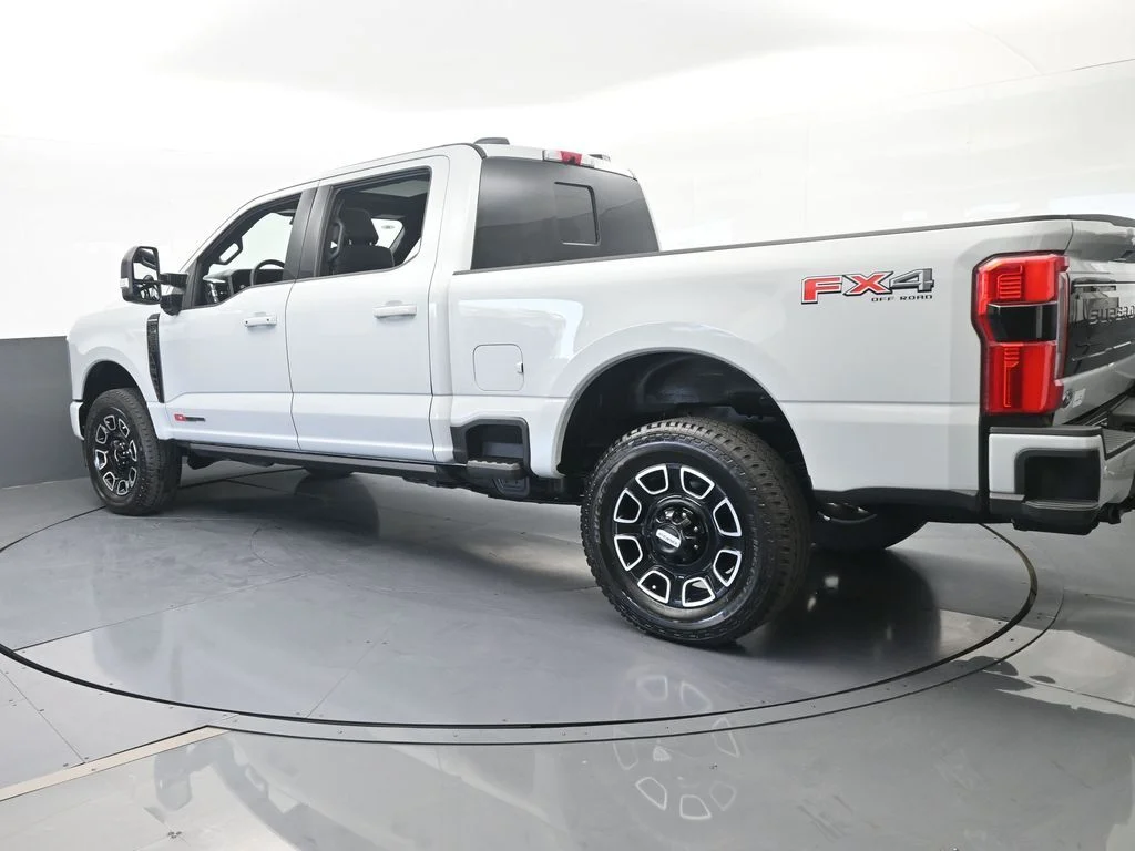 Used 2026 Avalanche Ford Platinum image 4