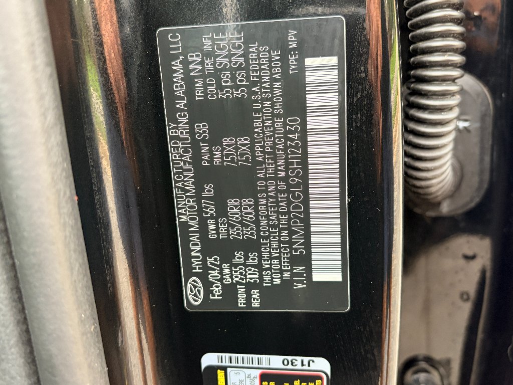 Certified Used 2025 Phantom Black Hyundai SEL image 30