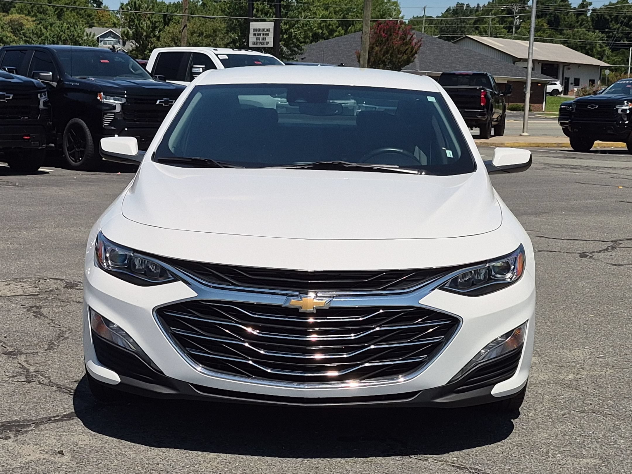 Used 2024 Summit White Chevrolet 2LT image 8
