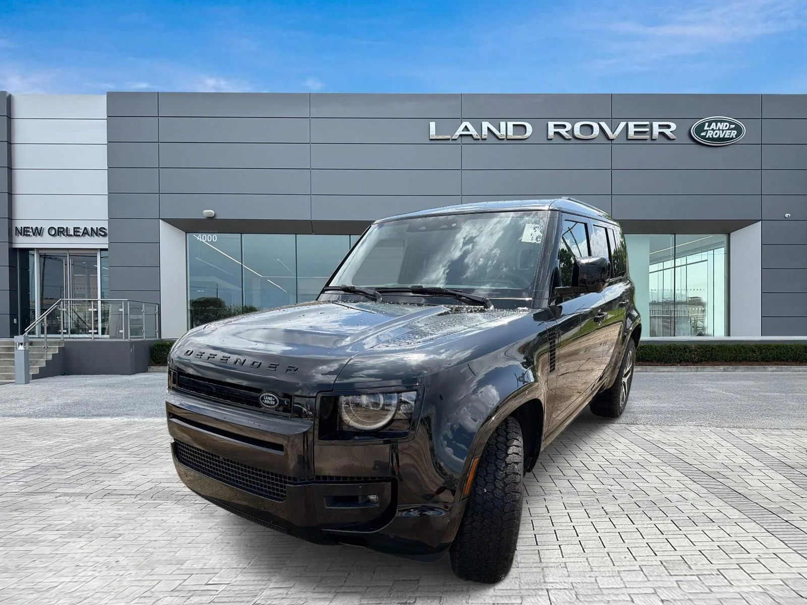 2026 Land Rover Defender 110 X-Dynamic SE P400's photo