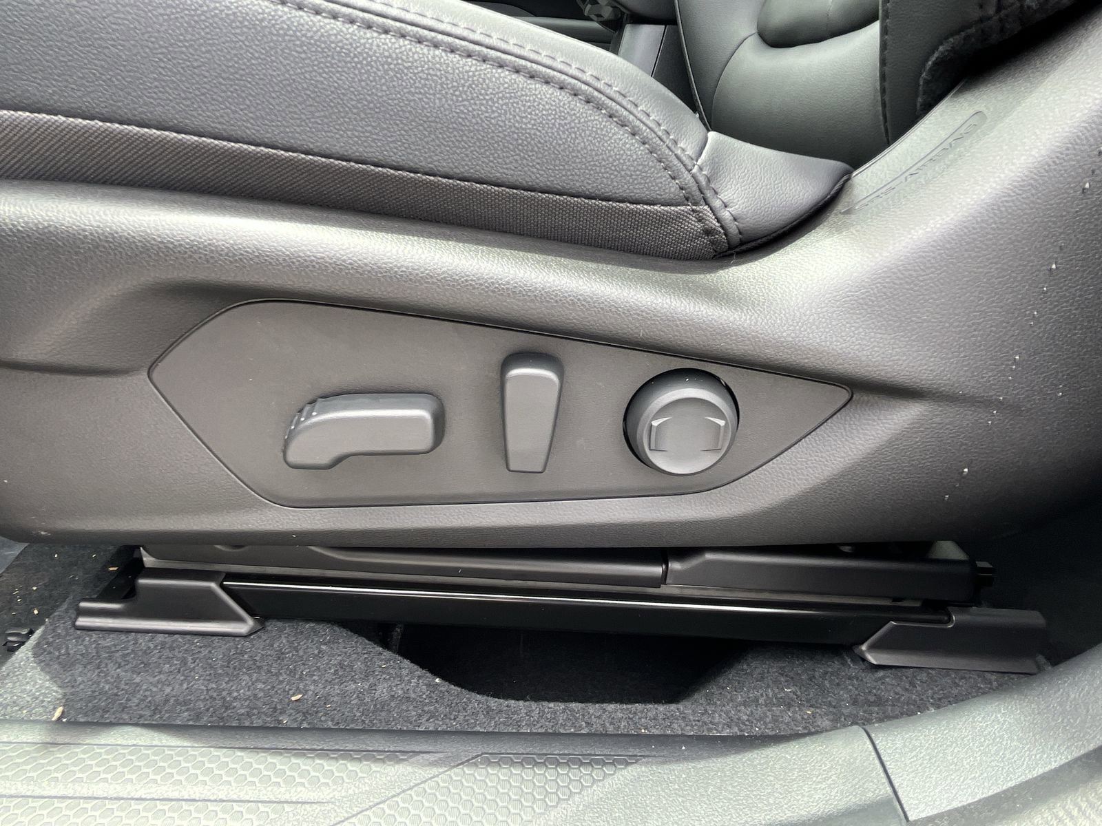 New 2026 ICE SILVER METALLIC Subaru Premium image 16