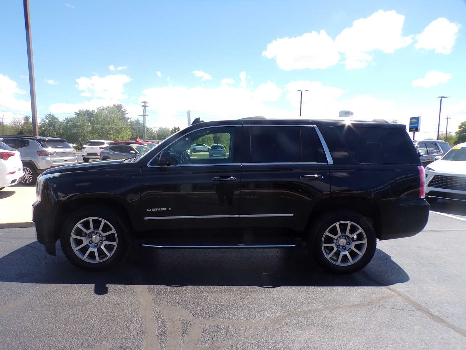 Used 2019 ONYX BLACK GMC Denali image 6