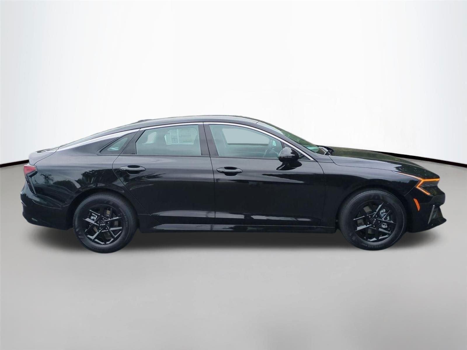 New 2026 Aurora Black Pearl Kia LXS image 6