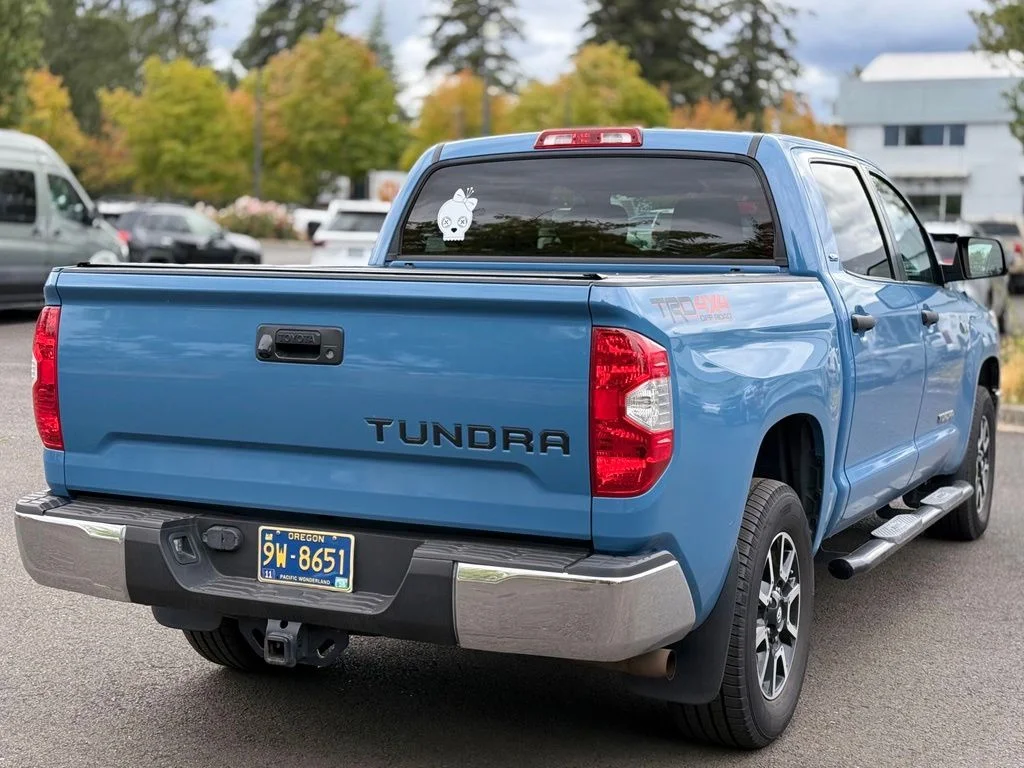Used 2019 Blue Toyota SR5 image 5