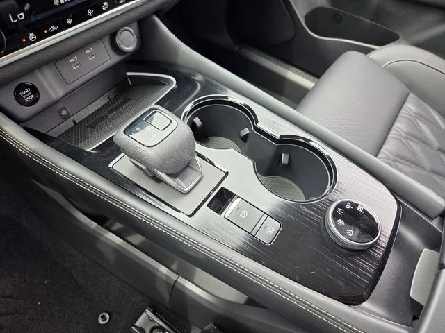 New 2026 Boulder Gray Pearl / Super Black Two-tone Nissan Platinum image 21