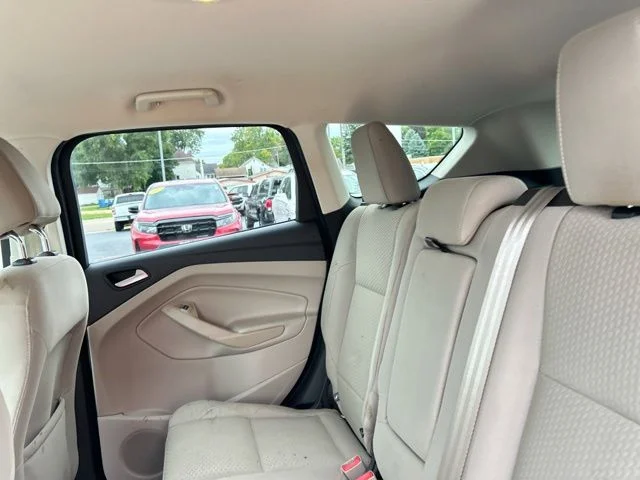 Used 2017 Gray Ford SE image 18