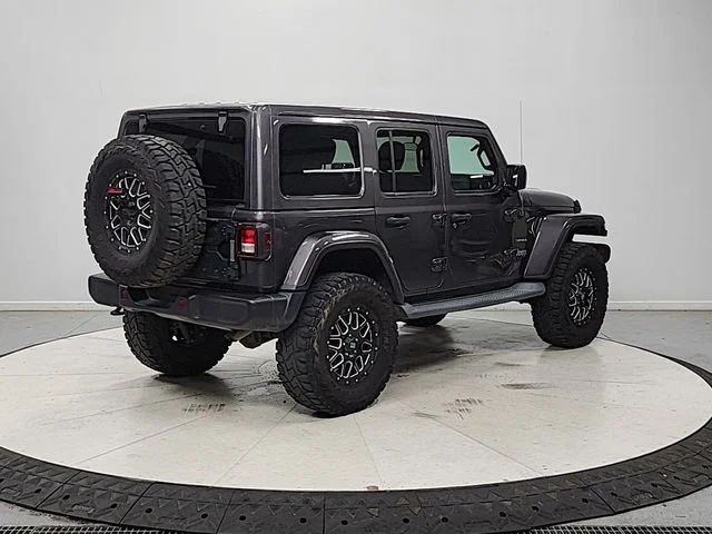 Used 2018 Gray Jeep Unlimited Sahara image 7