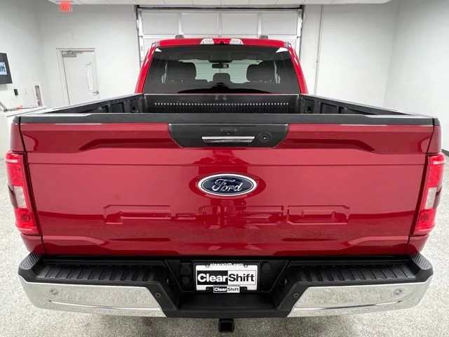 Used 2021 Red Ford XLT image 9