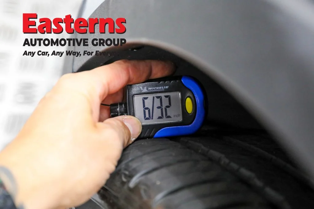 Used 2021 Silver Volvo Momentum image 27