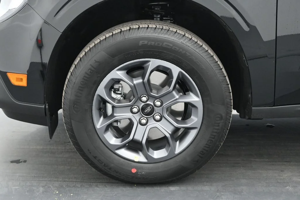 New 2026 Shadow Black Ford XLT image 21