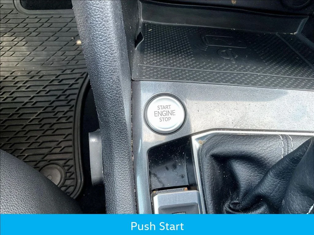 Used 2022 White Volkswagen 2.0T SE image 16