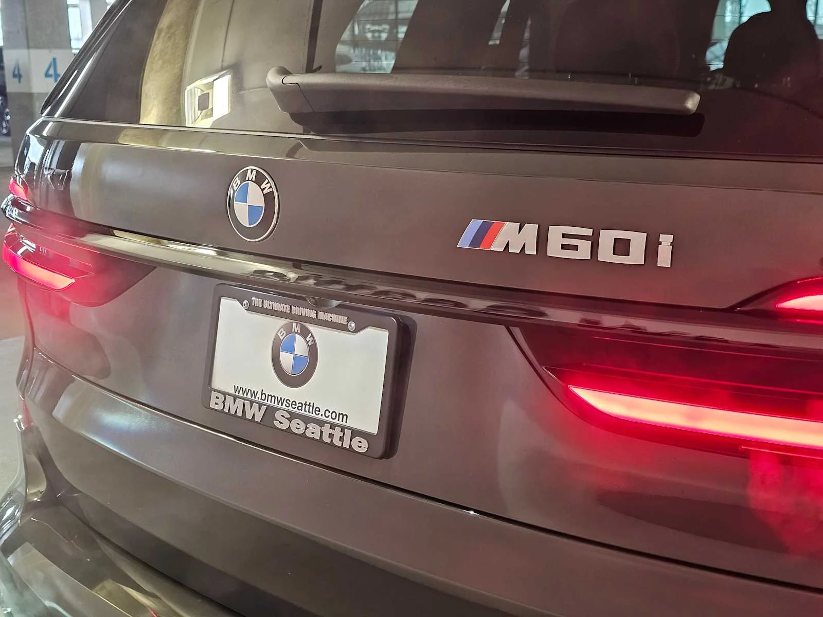 New 2026 Dravit Grey Metallic BMW M60i image 7