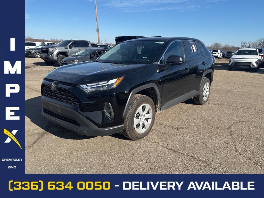 2025 Toyota RAV4 LE AWD