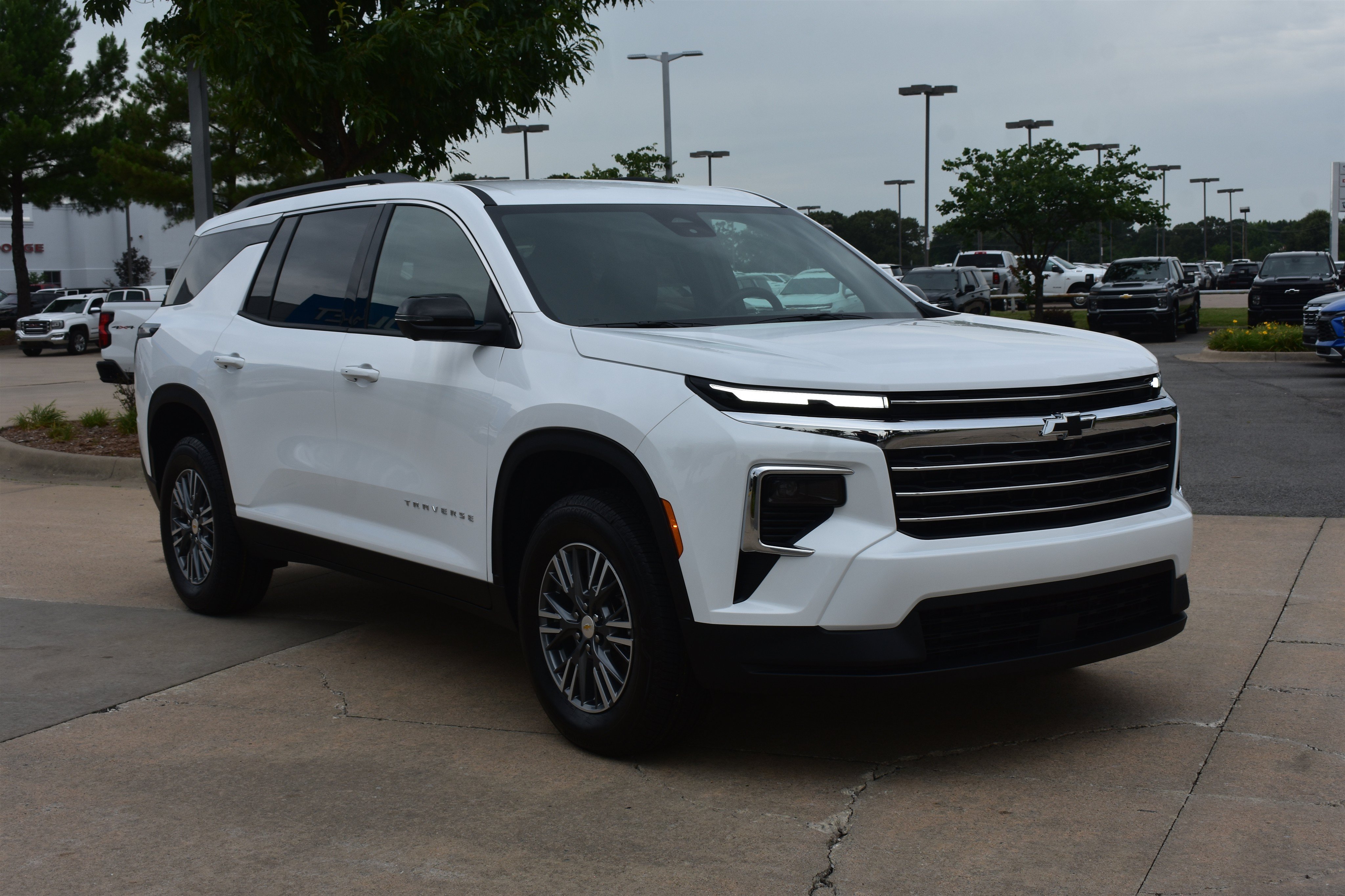 2026 Chevrolet Traverse LT - Photo 3