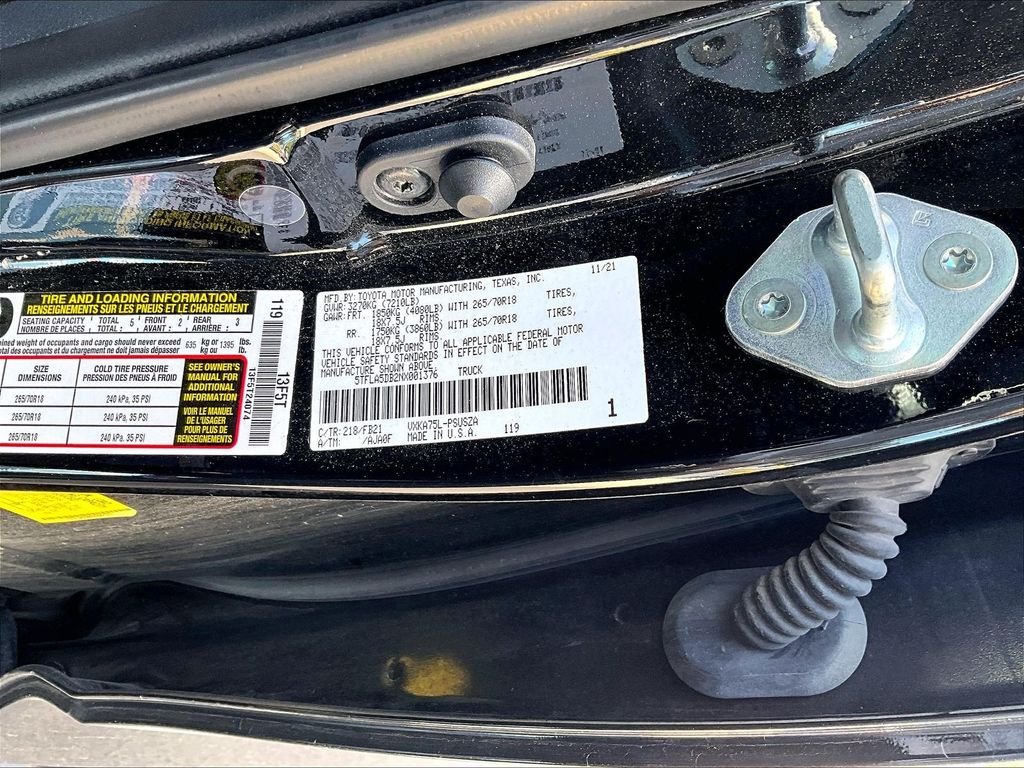 Used 2022 Black Toyota SR5 image 9