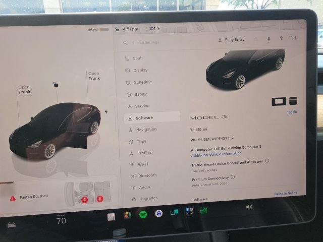 Used 2023 White Tesla Base image 9