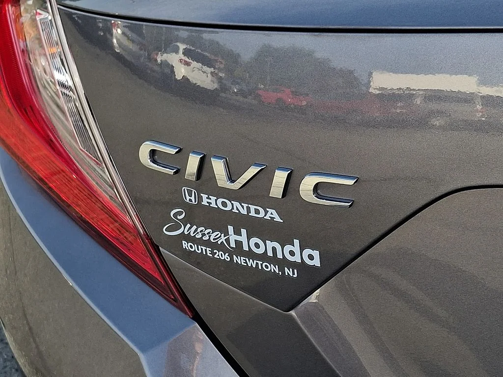 2021 Honda Civic Touring - Photo 31