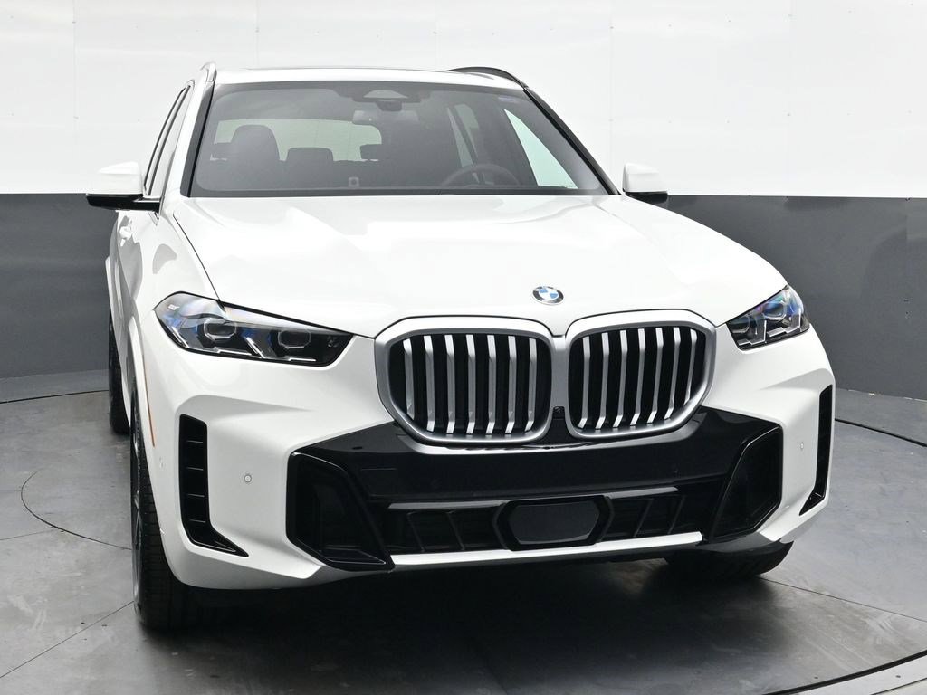 Used 2026 Alpine White BMW xDrive40i image 9