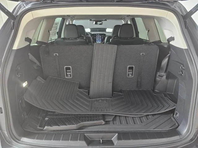 New 2026 MAGNETITE GRAY METALLIC Subaru Premium 7-Passenger image 34