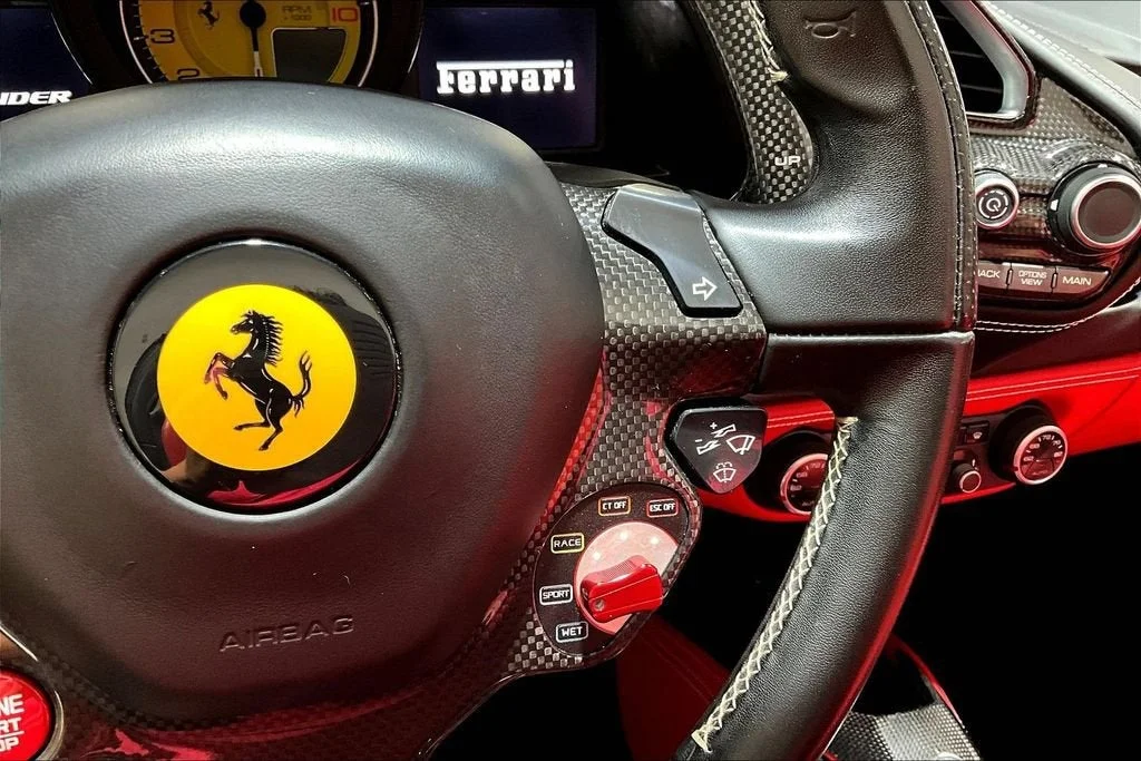 Used 2019 Bianco Avus Ferrari  image 12