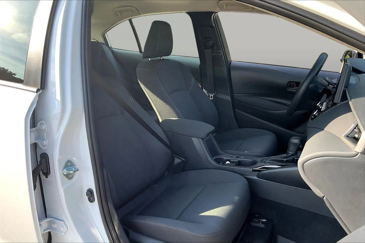 Used 2026 Ice Cap Toyota Hybrid LE image 9