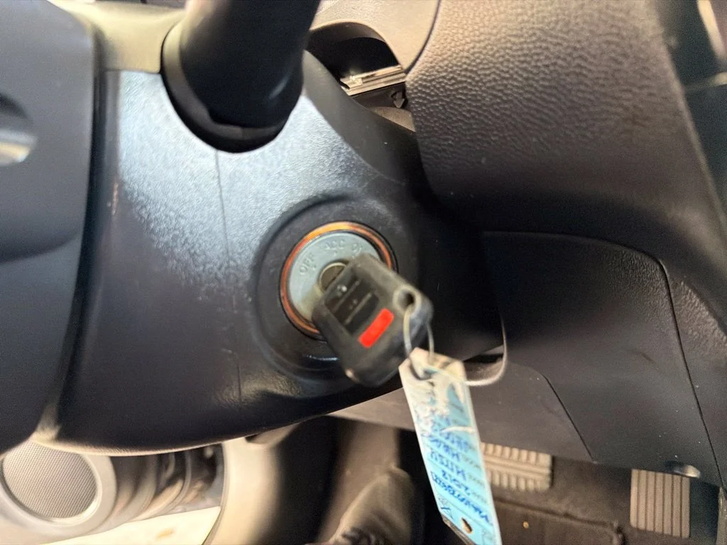 Used 2018 Black Mitsubishi ES image 35