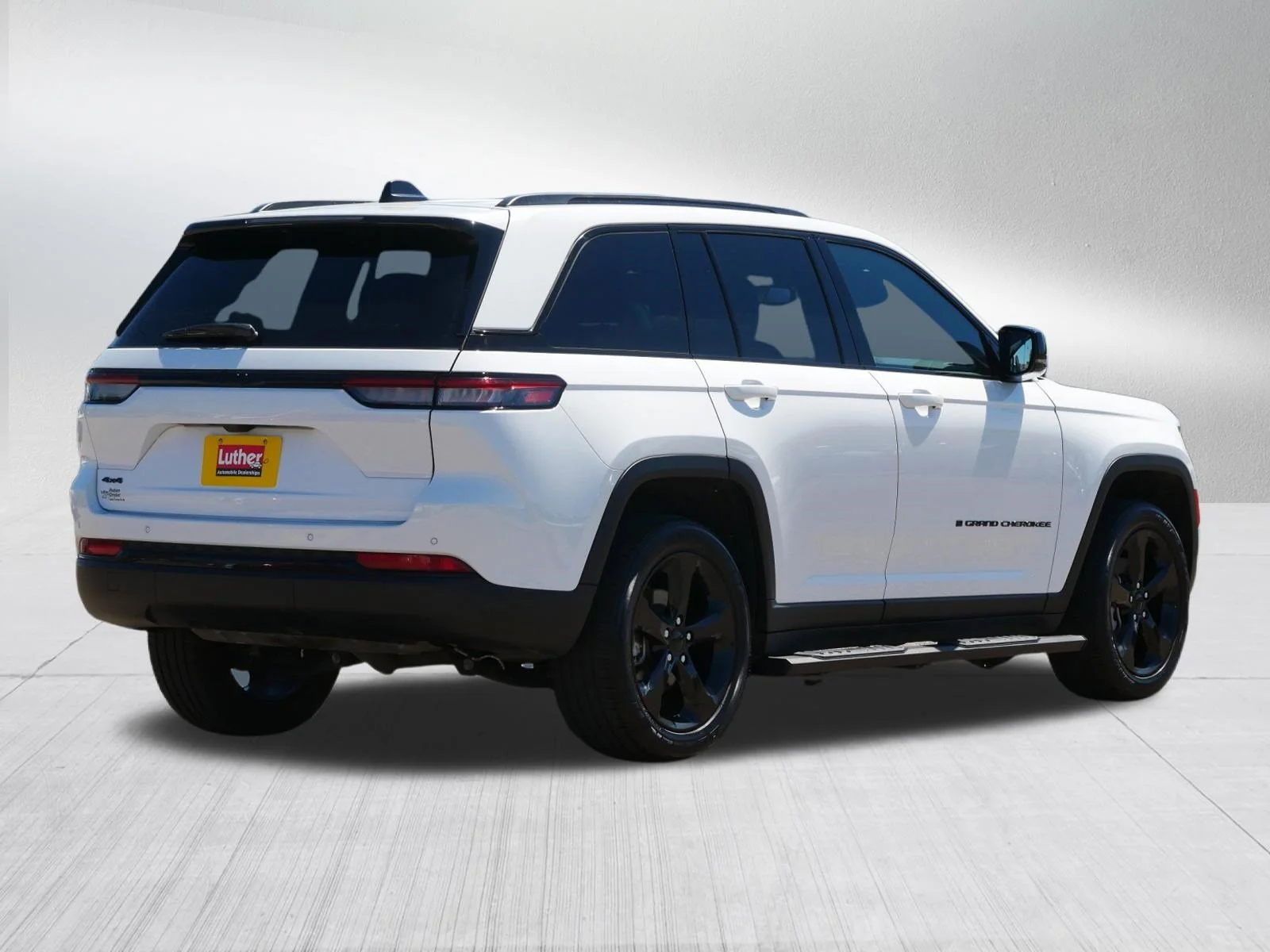 Used 2023 Bright White Clearcoat Jeep Altitude image 7