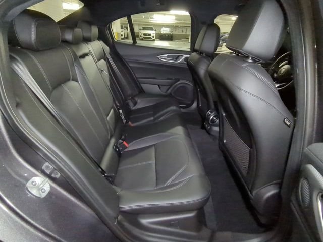 2025 Alfa Romeo Giulia Base - Photo 25