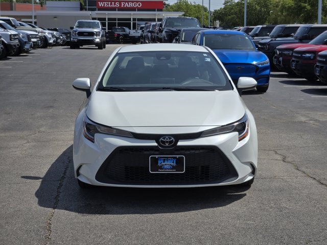 Used 2020 Blizzard Pearl Toyota  image 2