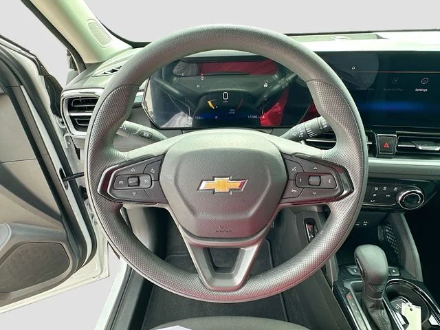 Used 2025 White Chevrolet LT image 11