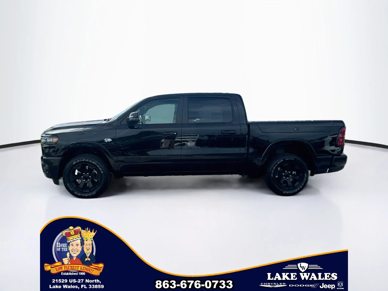 New 2026 Diamond Black Crystal Pearl-Coat Exterior Paint RAM Big Horn/Lone Star image 3