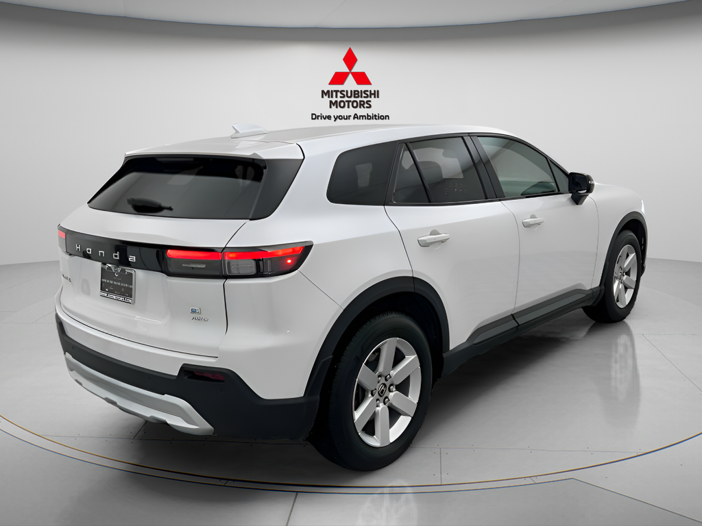 Used 2025 Snowfall Pearl Honda EX image 4