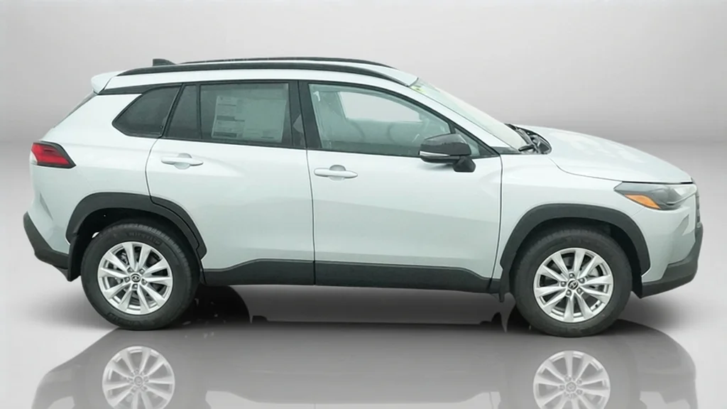 New 2026 Sonic Silver Toyota LE image 7