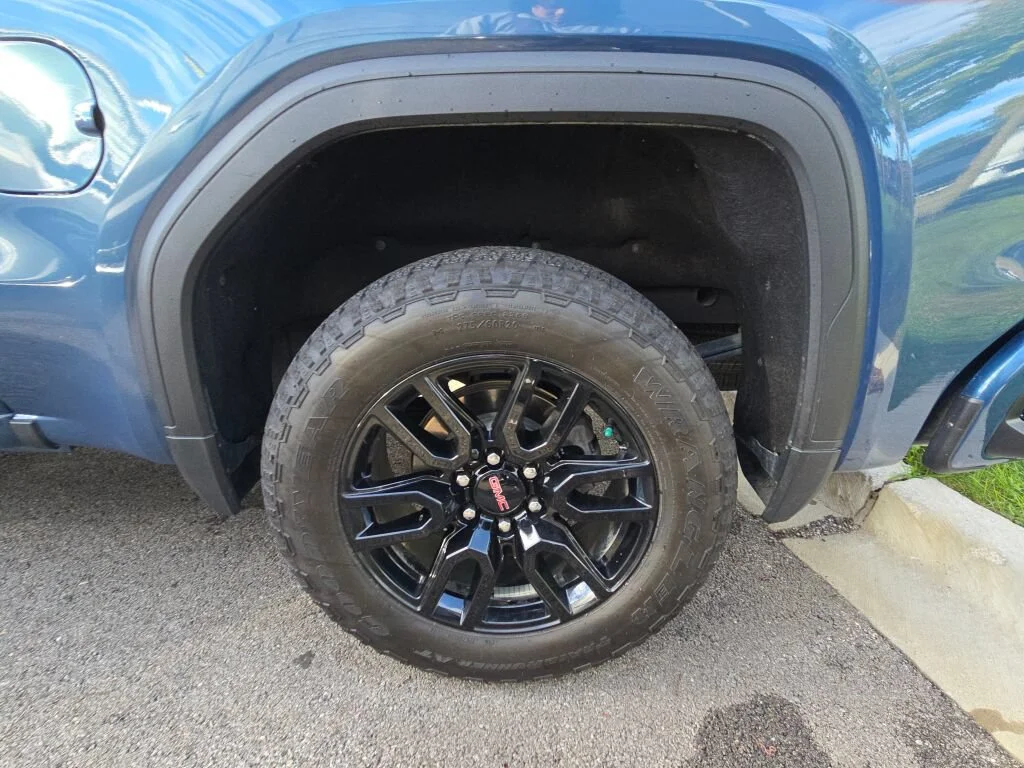 Used 2025 Blue GMC Elevation image 14