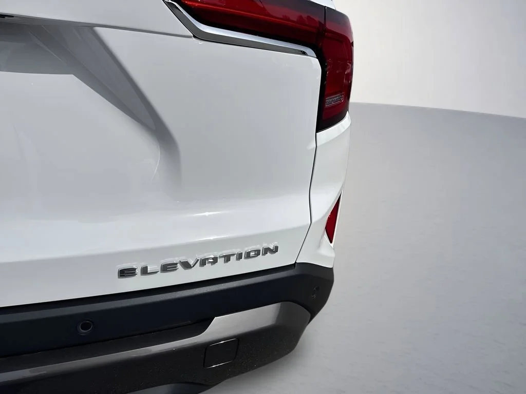New 2026 Summit White GMC Elevation image 35