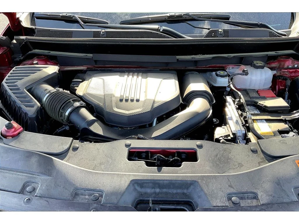 Used 2025 Radiant Red Tintcoat Chevrolet LT image 8