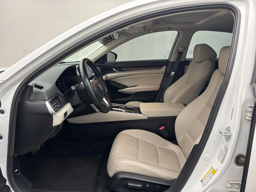 Used 2021  Honda EX-L image 23