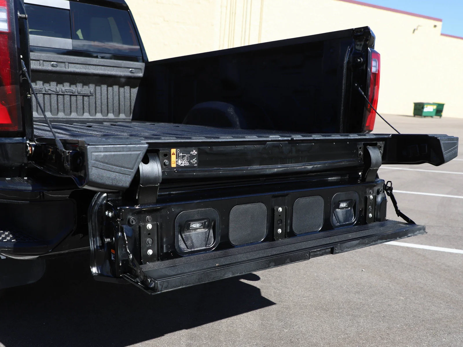 Used 2024 Onyx Black GMC Denali image 16