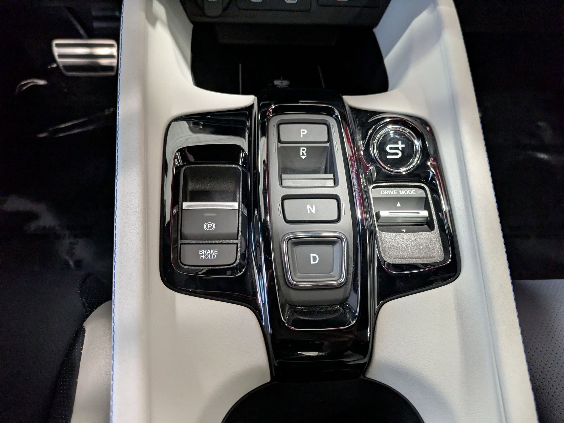 New 2026 Winter Frost Pearl Honda Coupe image 11