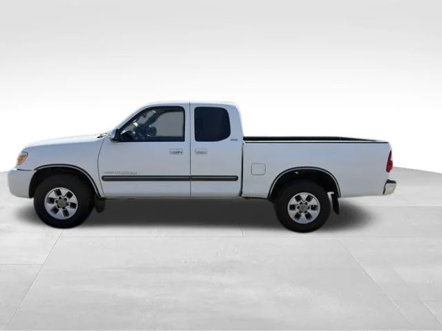 Used 2006 White Toyota SR5 image 7